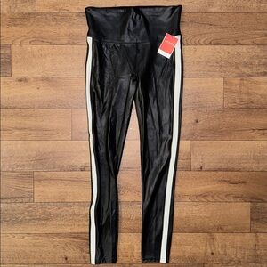 Spanx Size Medium Faux Leather Stripe Leggings NWT Sexy Form Fitting Tights Luxe